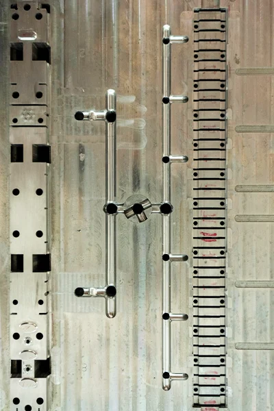 injection mold runner brief view