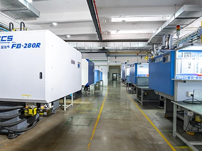 injection molding workshop for aviation components