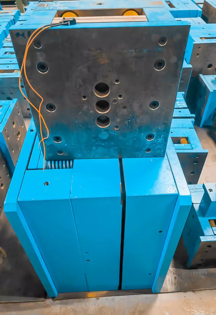 rapid tooling gallery03 703x1024 1