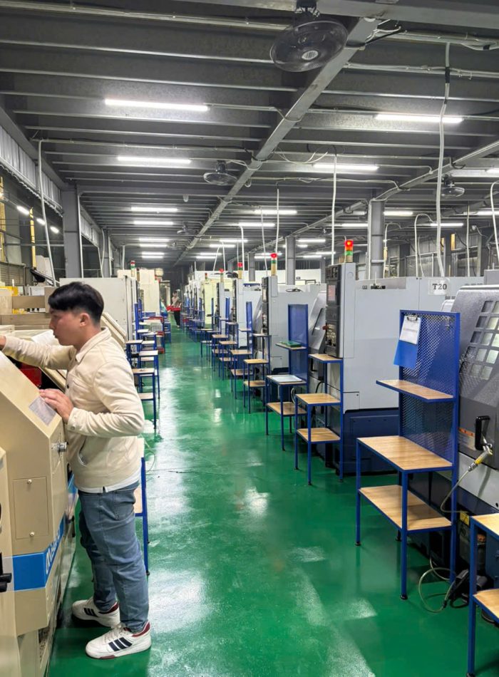 Precision CNC Machining MFG ()